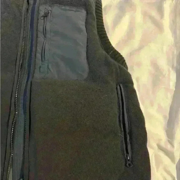 Sweaty Betty Venture Padded Fleece Gilet in Black Vest XS - Picture 3 of 13